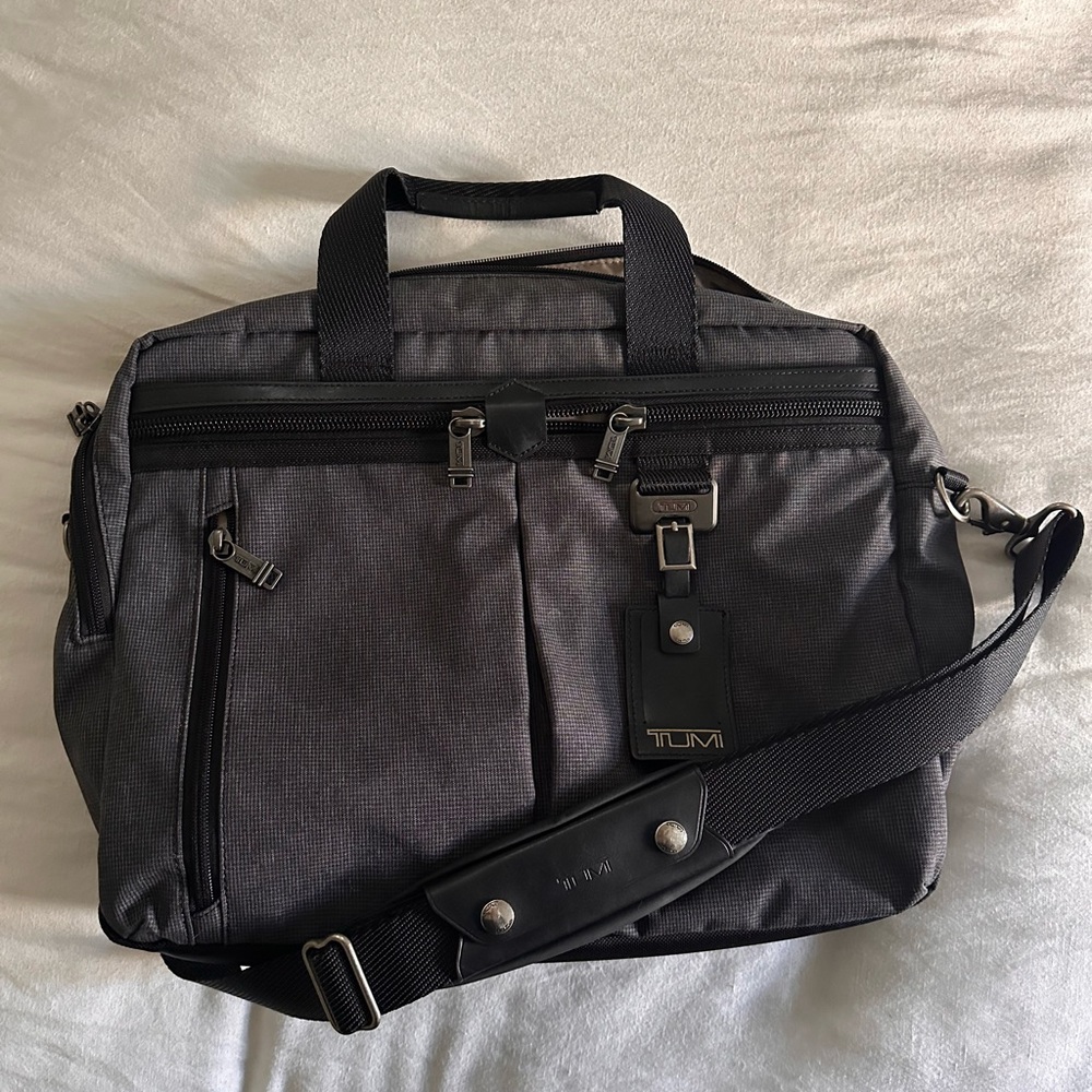 TUMI shoulder laptop bag